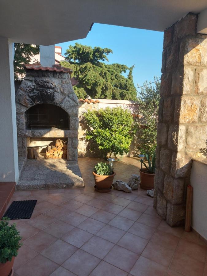 Apartman Grospic 2 Cesarica Exterior photo